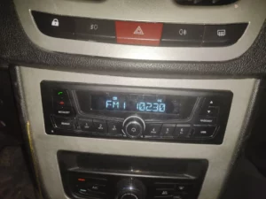 اتصال ضبط ماشین ساینا و کوییک به گوشی موبایل 1 دکمه پاور خودرو ساینا